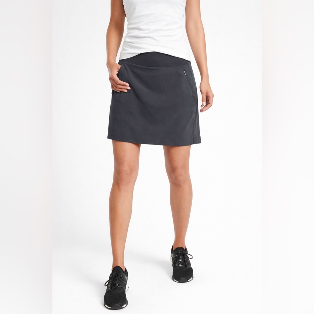 Athleta Soho Skort Skirt in Gray Size 6 Pickleball Tennis
Athleisure Pockets